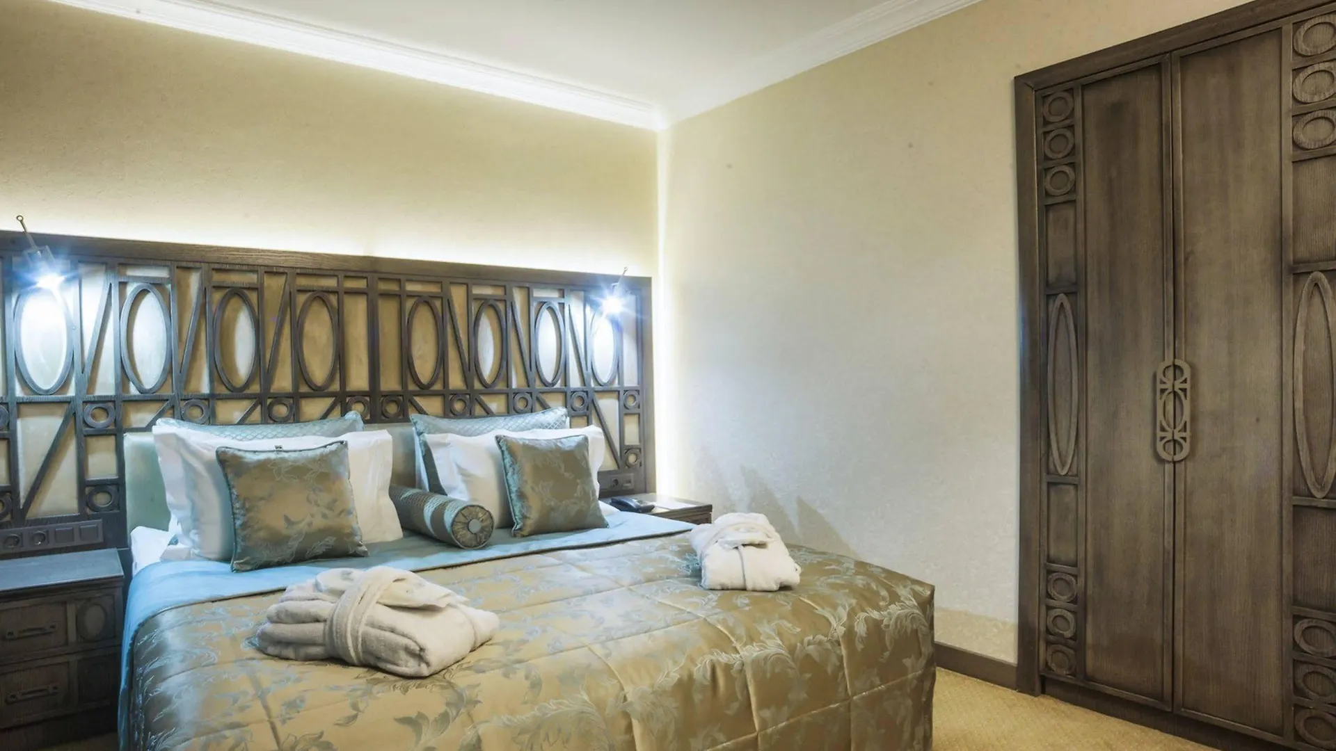 Cadence Design Hotel Ankara Turkey